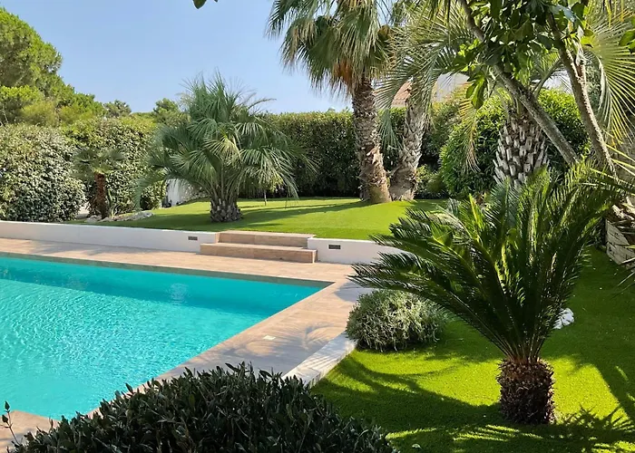 Villa Lvam Maraval 8 Guests 4 Bedrooms Swimming Pool *